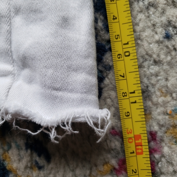 COPY - American Eagle High Rise Shortie Next Level Stretch White Distressed Sho… - Picture 7 of 9